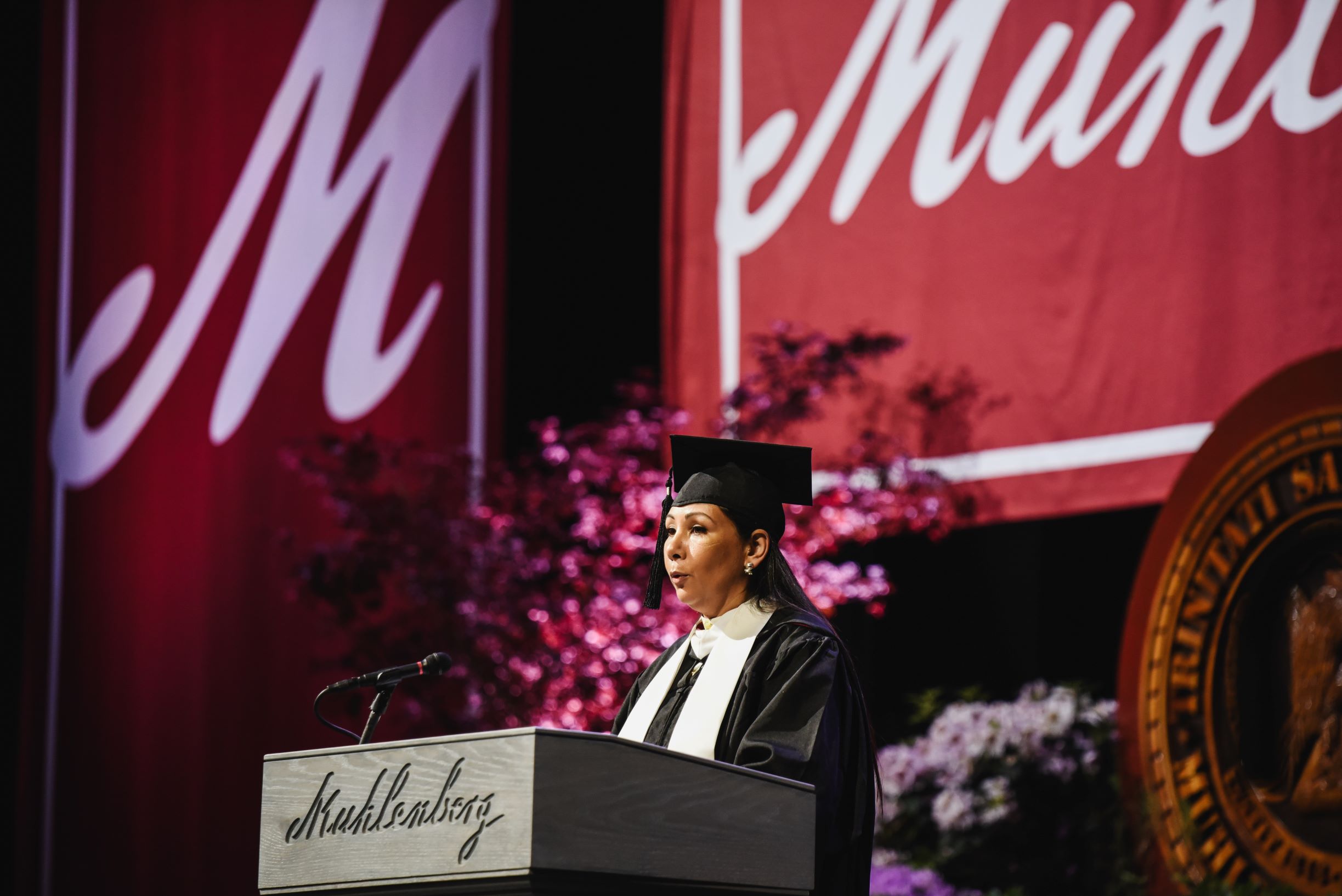 Jesenia Peralta gives her Commencement Address